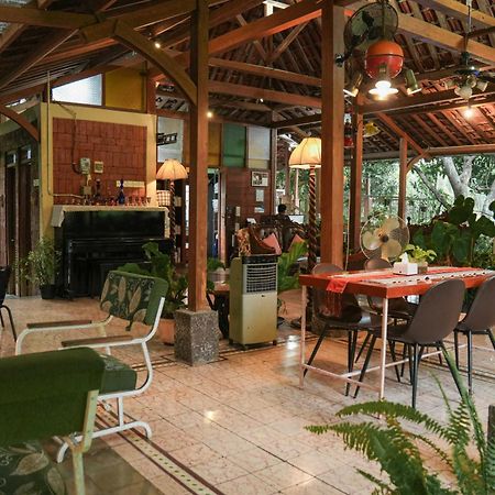 مبيت وإفطار سيمارانغ Djajanti House المظهر الخارجي الصورة
