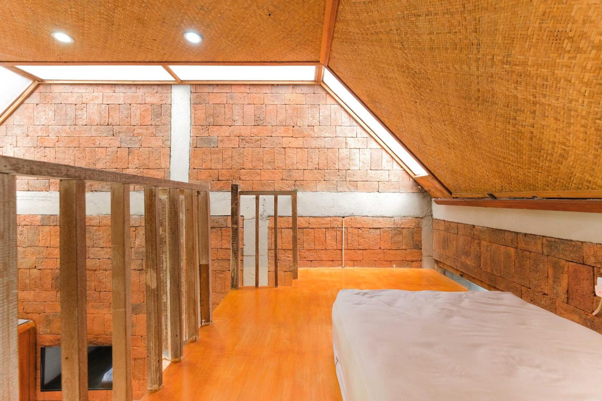 مبيت وإفطار سيمارانغ Djajanti House المظهر الخارجي الصورة