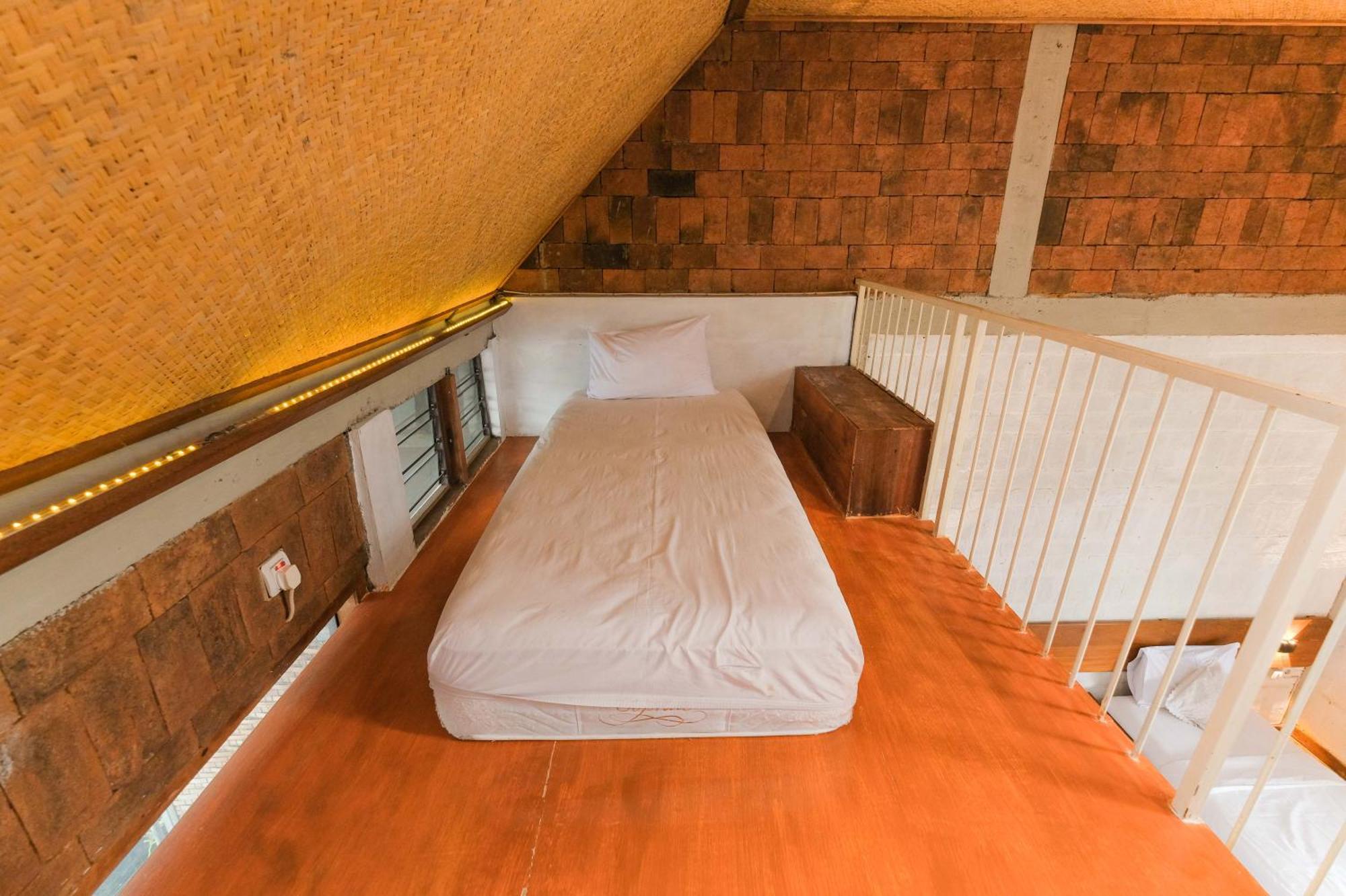 مبيت وإفطار سيمارانغ Djajanti House المظهر الخارجي الصورة